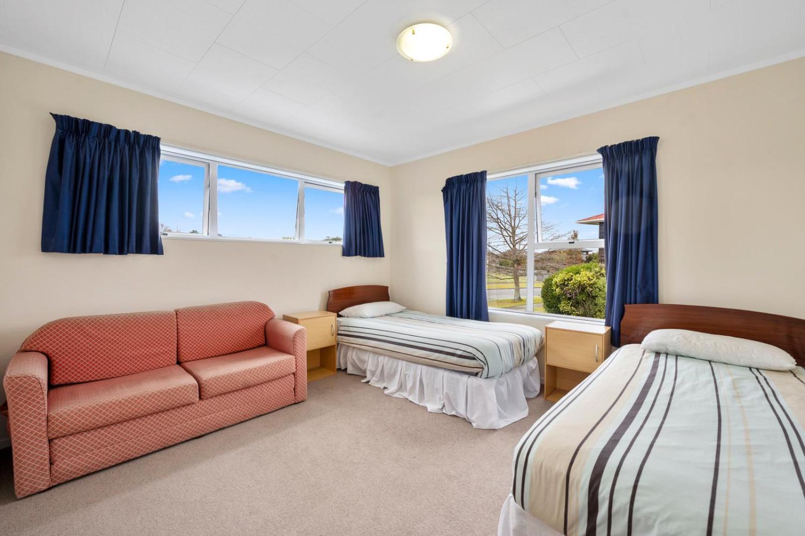 The White House - Taupo Holiday Home Ngoại thất bức ảnh